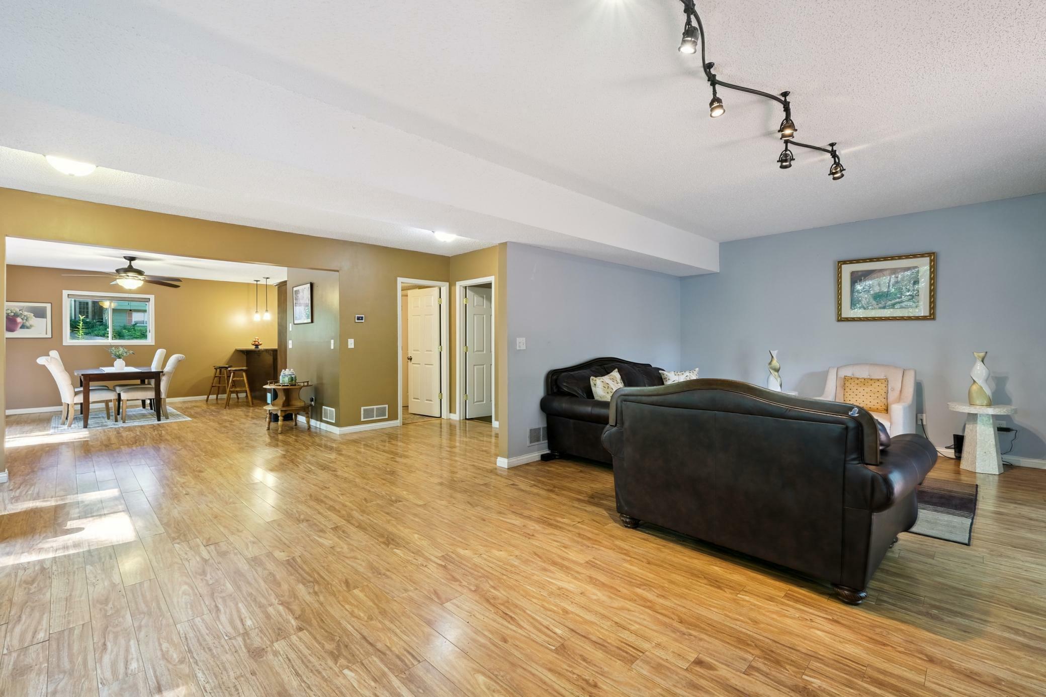 Property Photo: 712 Country Place MN 55337