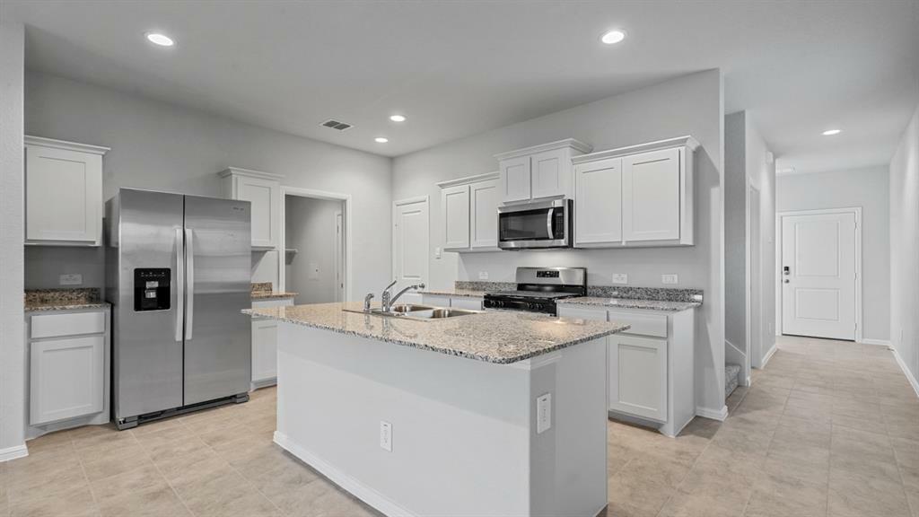 Property Photo: 721 Shaded Grove Drive TX 76249