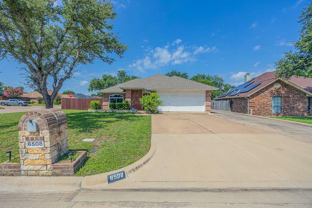 6508 Running Creek Drive  Arlington TX 76001 photo