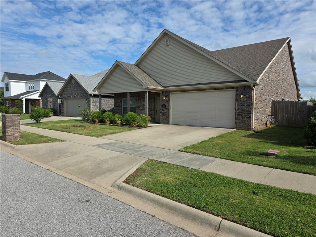 6159 W Limerick Way  Fayetteville AR 72704-4028 photo