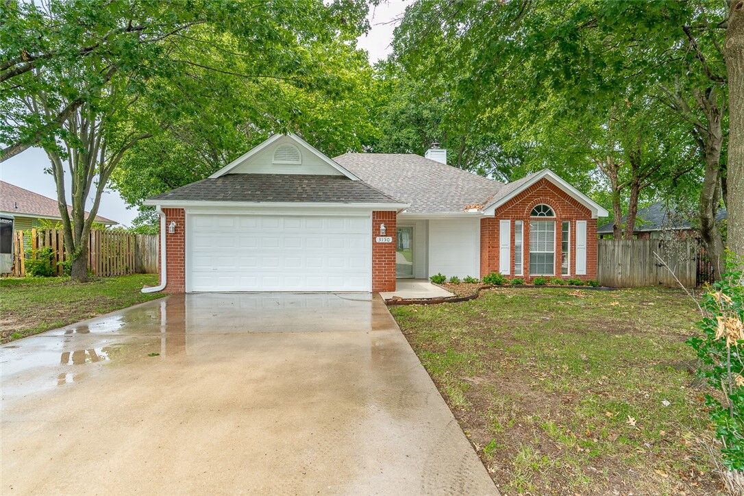 Property Photo: 3150 Silver Bell Trace AR 72762