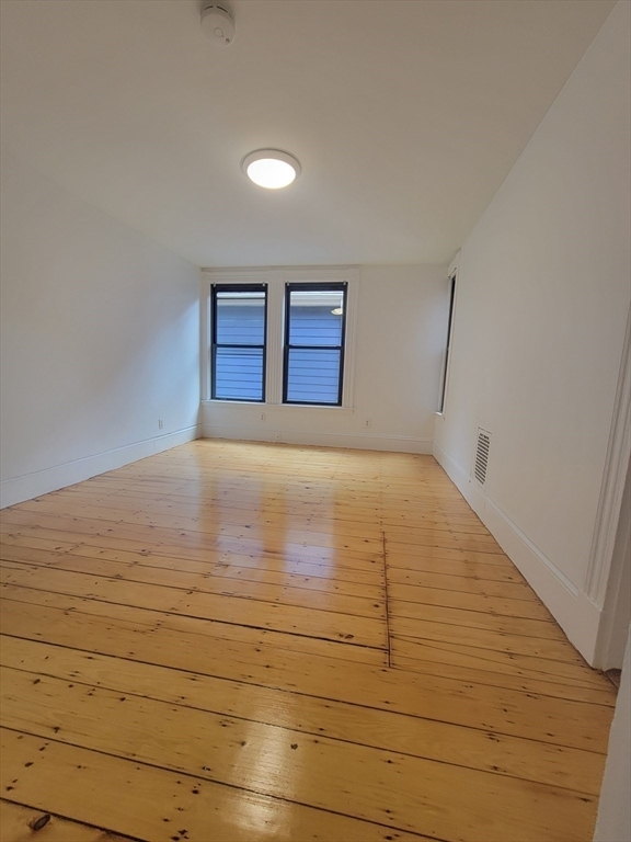 Property Photo: 52 Mt Pleasant St 2 MA 02140