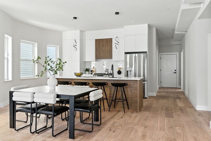 Property Photo:  34 Woodford St 2  MA 02125 