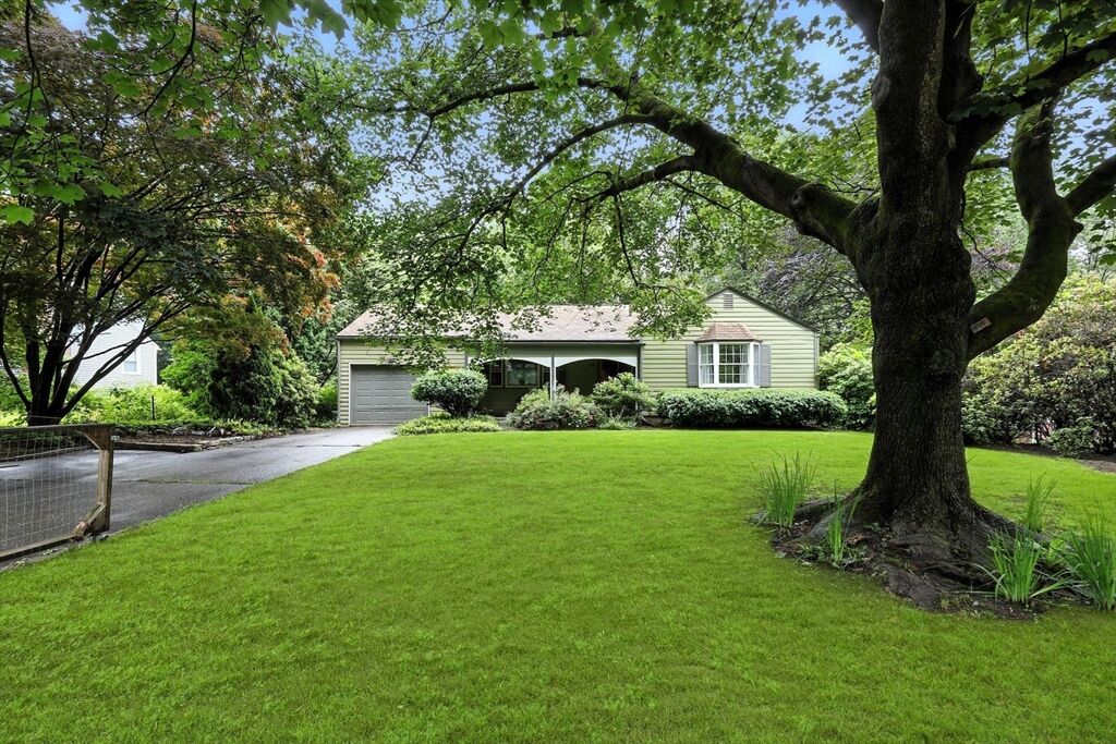 Property Photo:  149 N Main St  MA 01075 