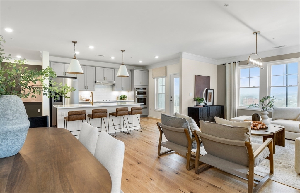 Property Photo:  2 Stratton Drive 109  MA 01801 