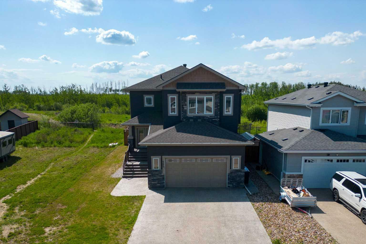 Property Photo: 485 Walnut Crescent AB T9K 0M9