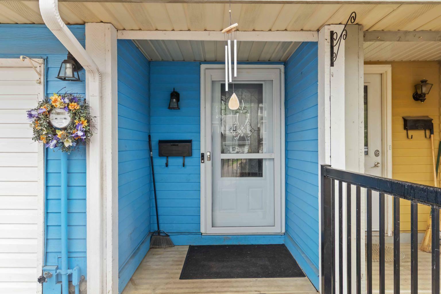 Property Photo: 116 Wallace Place AB T9H 4P9