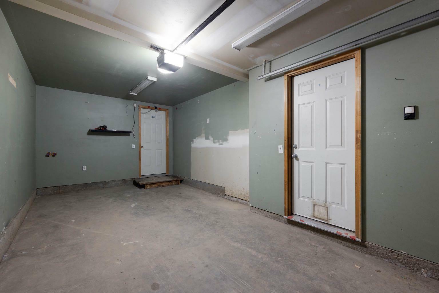 Property Photo: 123 Arabian Drive 103 AB T9H 5N9