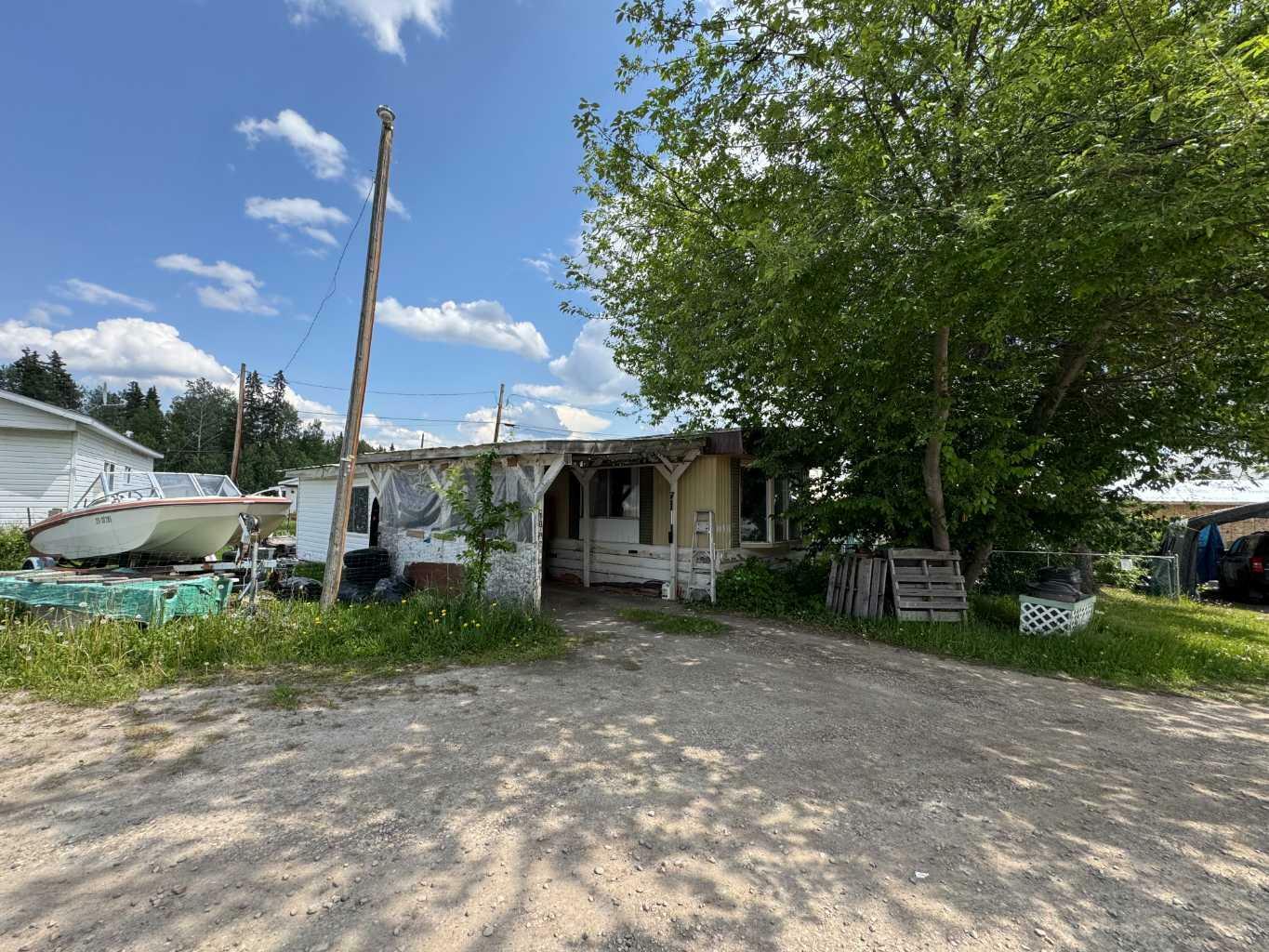 6026 13 Avenue 18  Edson AB T7E 1N5 photo
