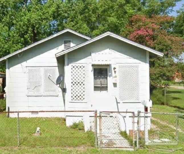 19 N G St  Pensacola FL 32502 photo