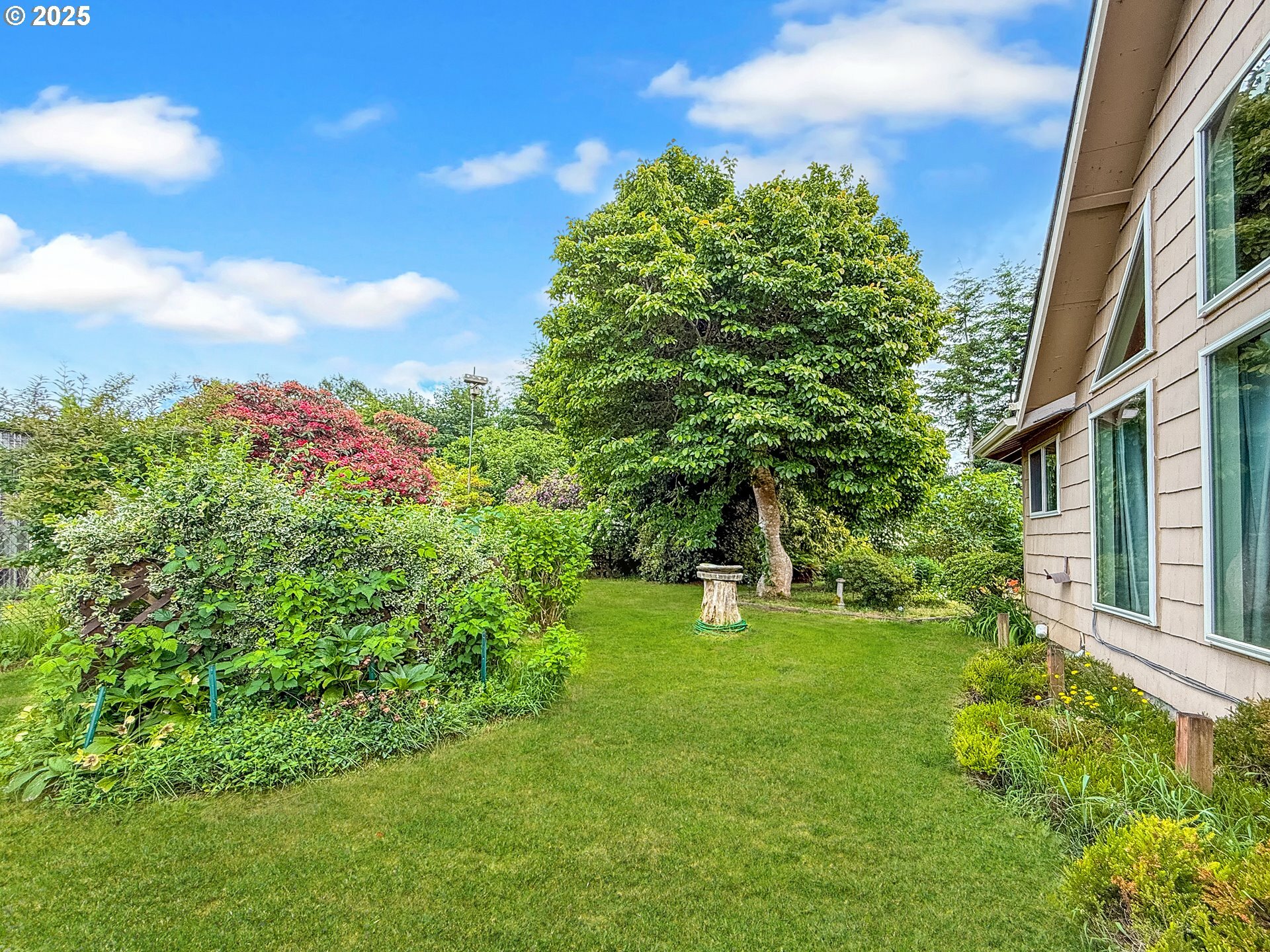 Property Photo: 55 Irving St WA 98612