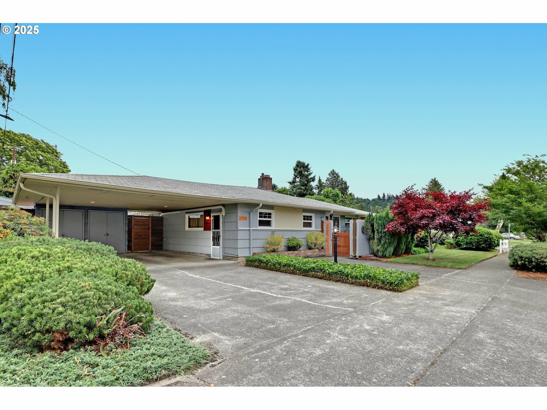2170 SE 98th Ave  Portland OR 97216 photo