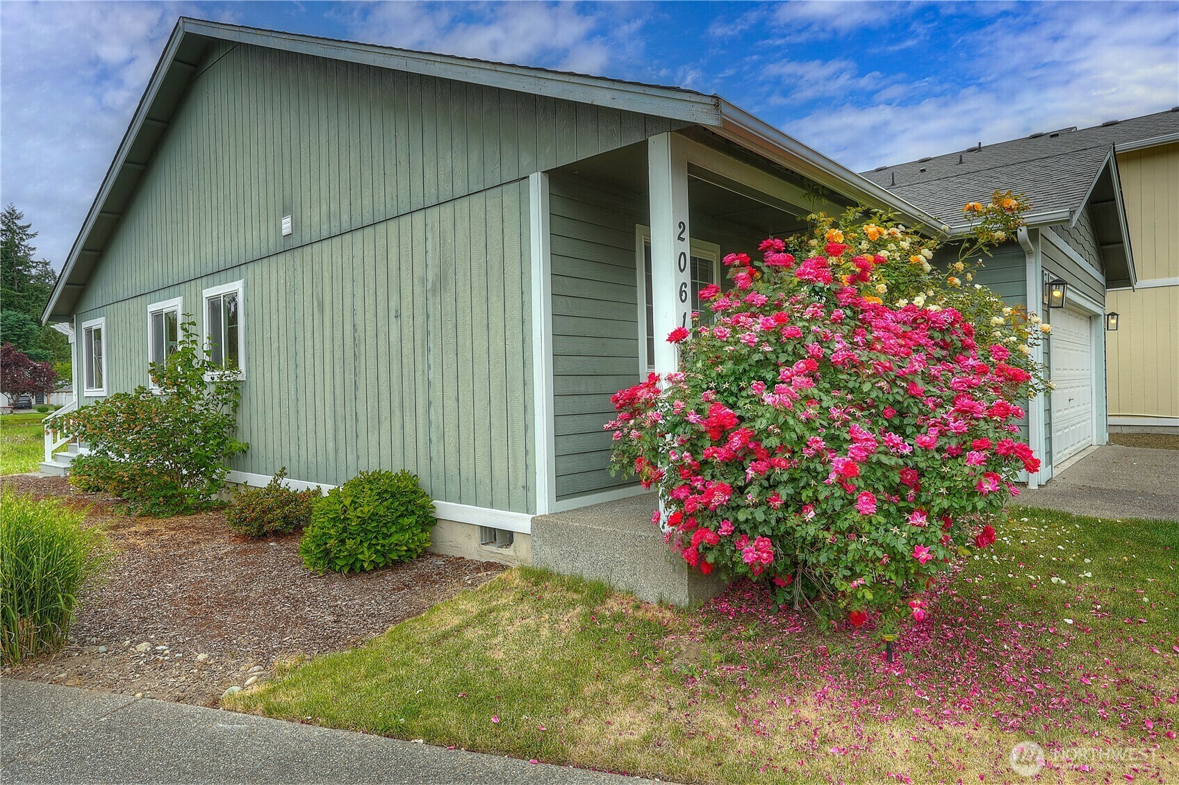 Property Photo: 20614 6th Avenue Ct E WA 98387