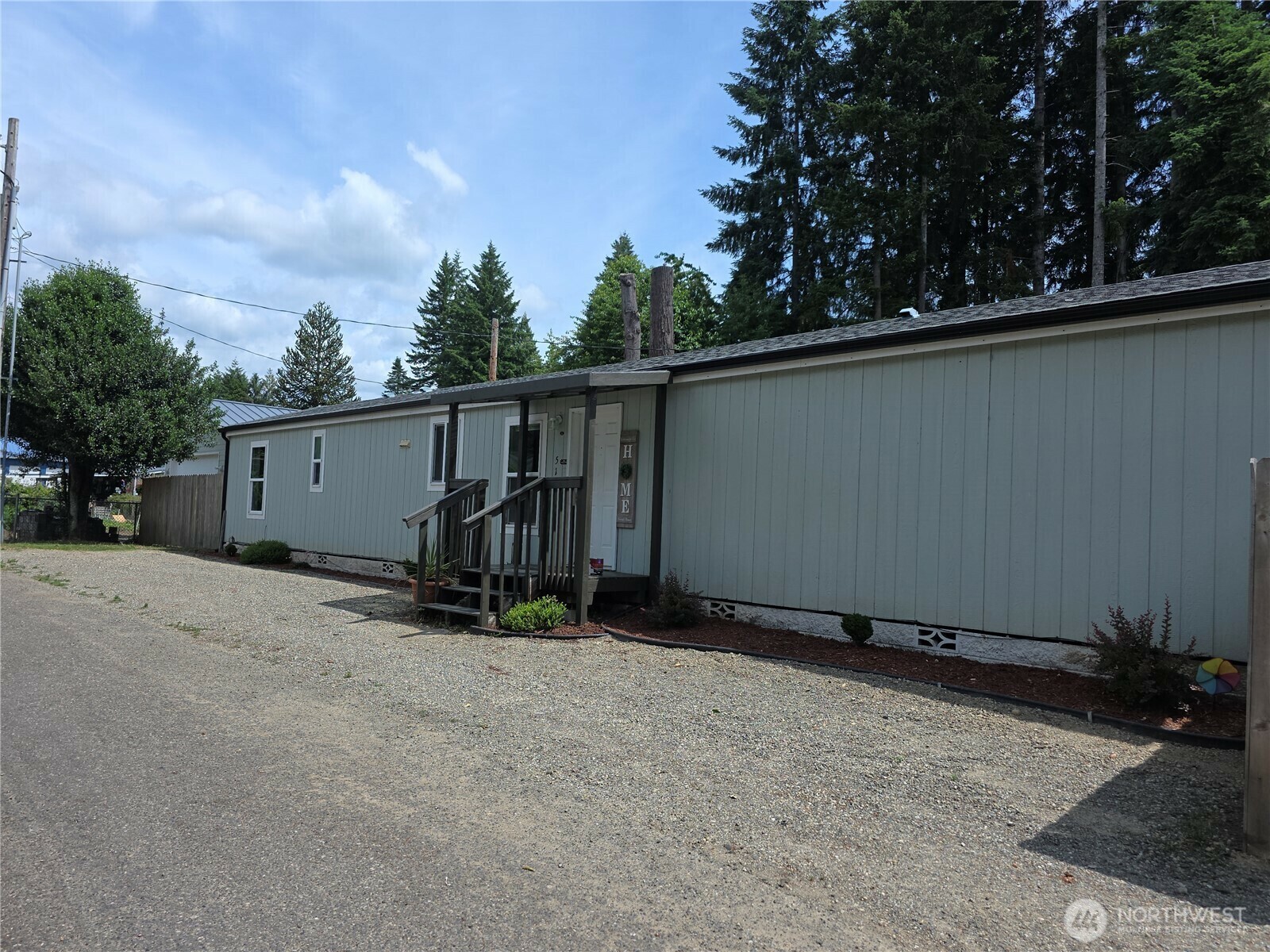 Property Photo: 51 NE Lynnwood Beach Road WA 98528