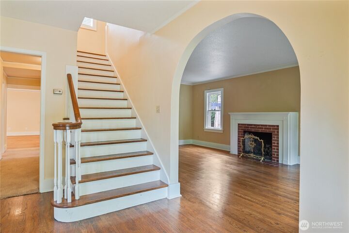 Property Photo: 1702 24th Avenue WA 98632