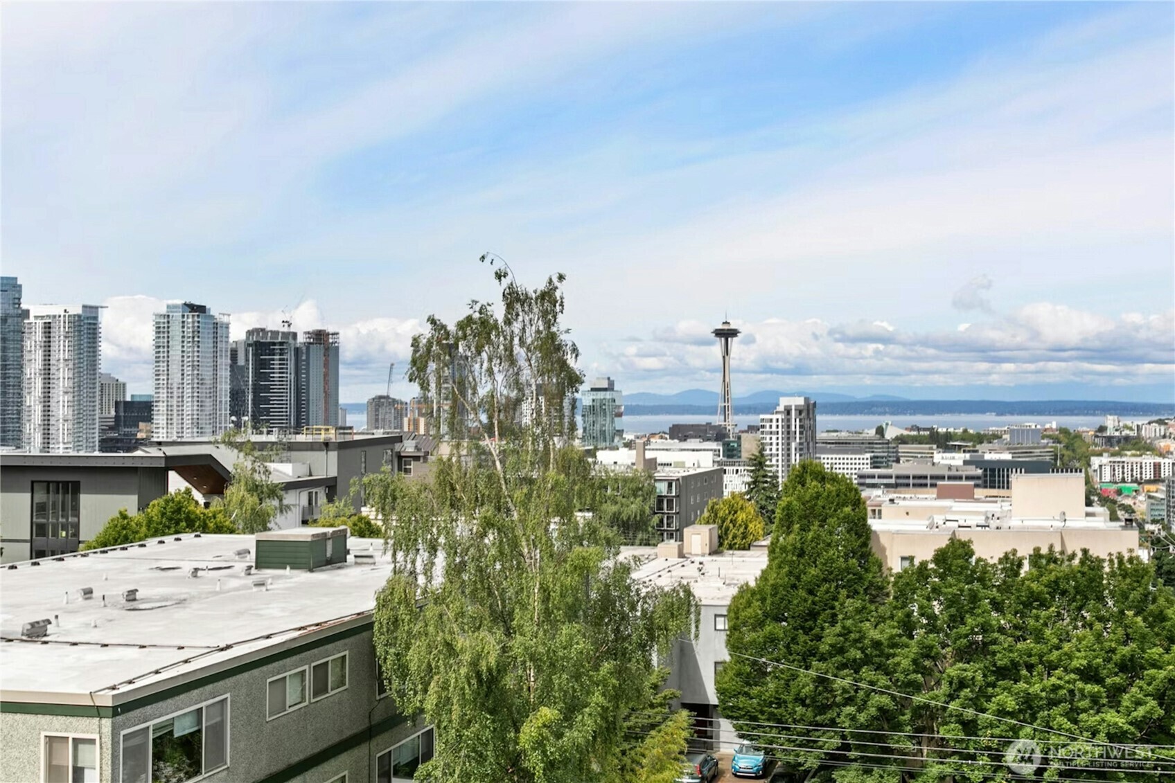 Property Photo: 525 Belmont Avenue E 4F WA 98102