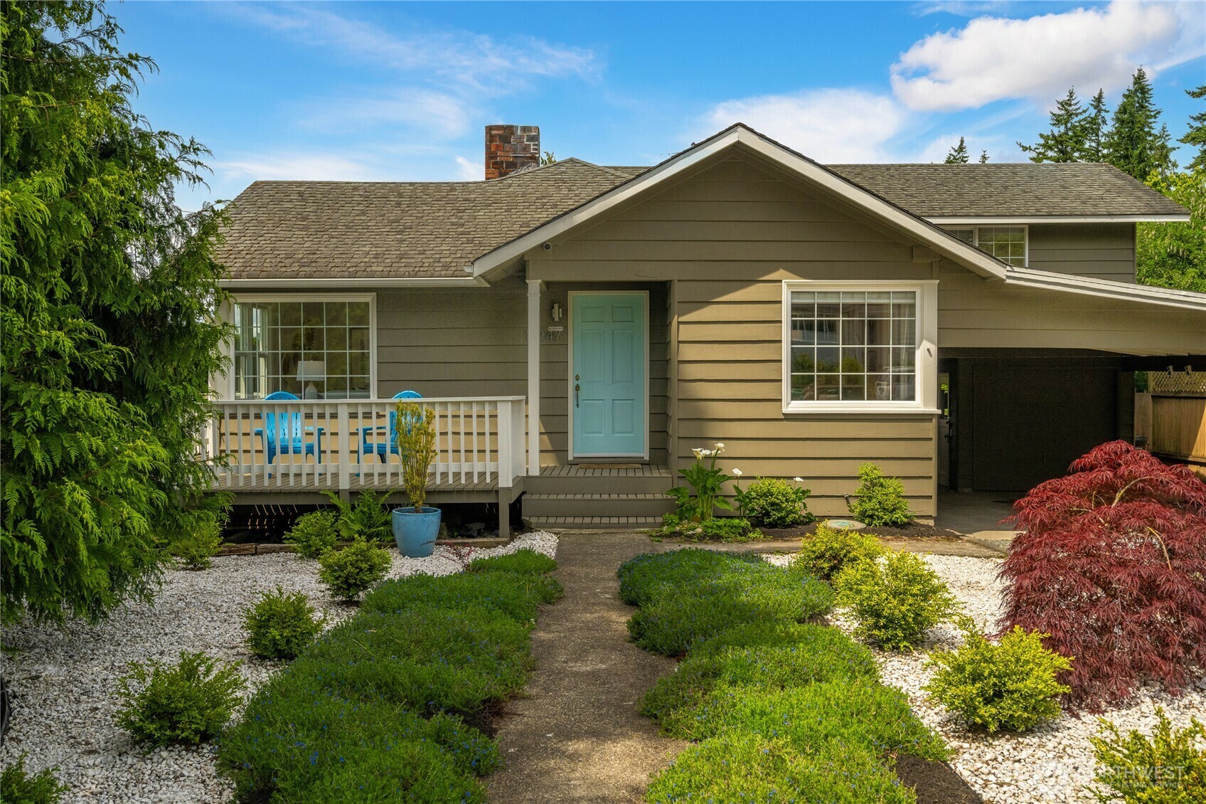 Property Photo: 13247 2nd Avenue NW WA 98177