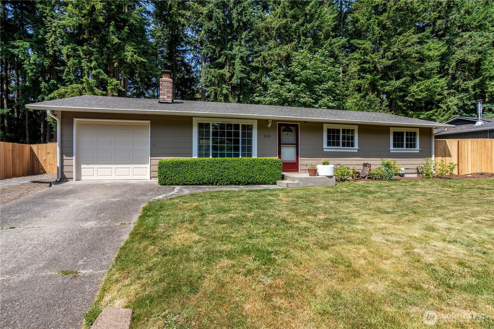 Property Photo: 6110 189th Avenue Ct E WA 98391