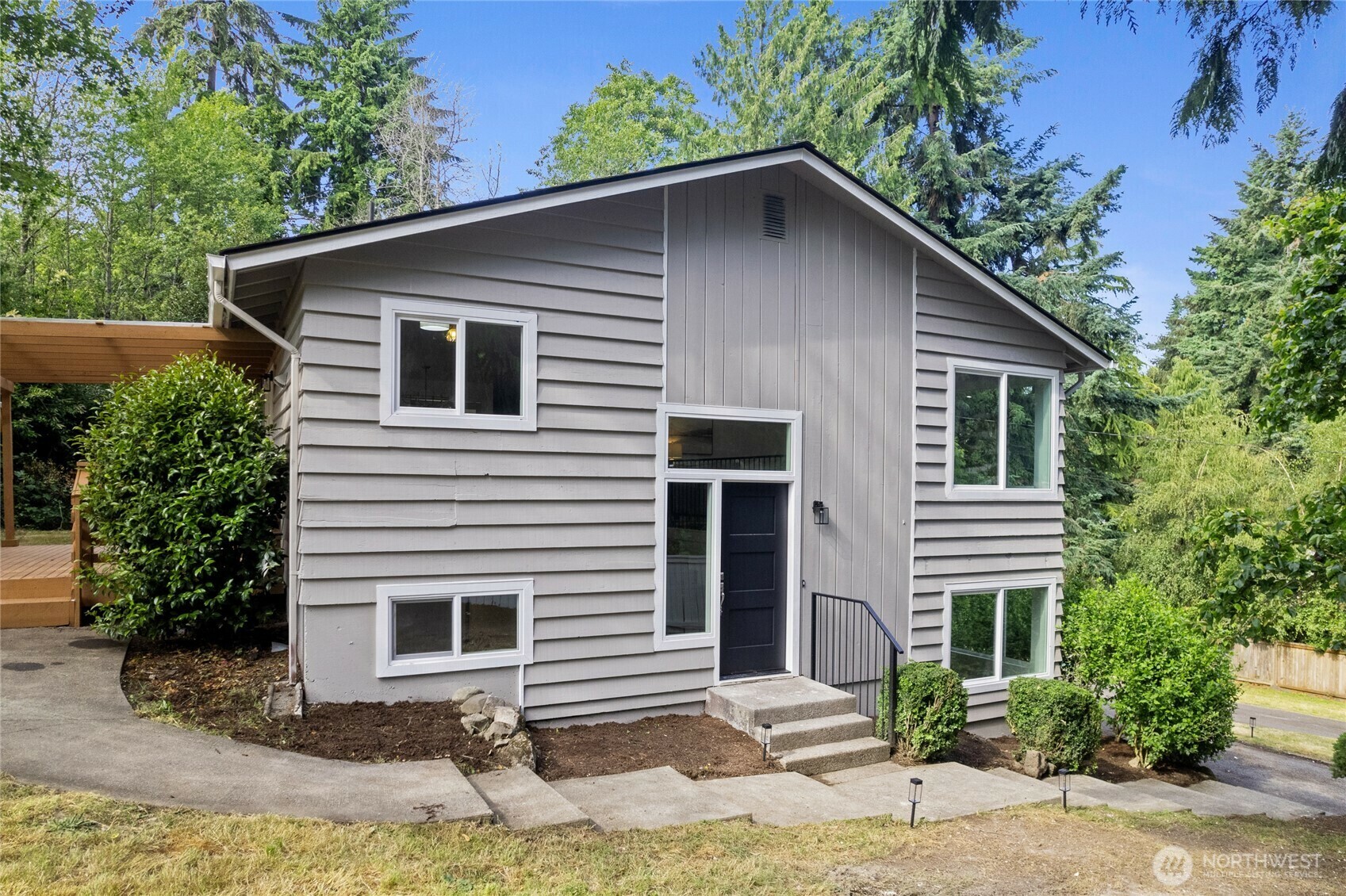 Property Photo:  824 SW 301st Pl  WA 98023 