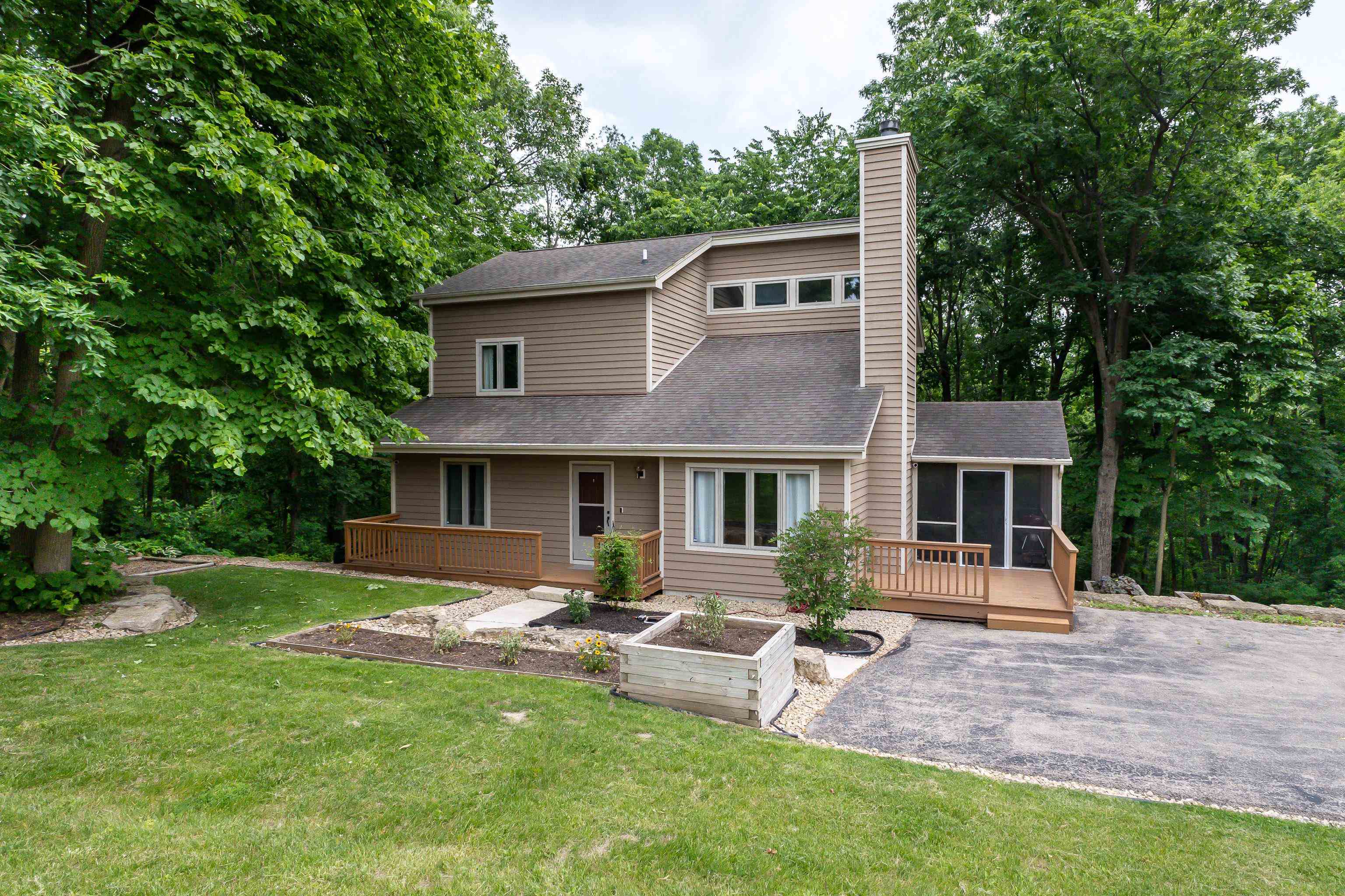 Property Photo: 263 Blackhawk Trace IL 61036