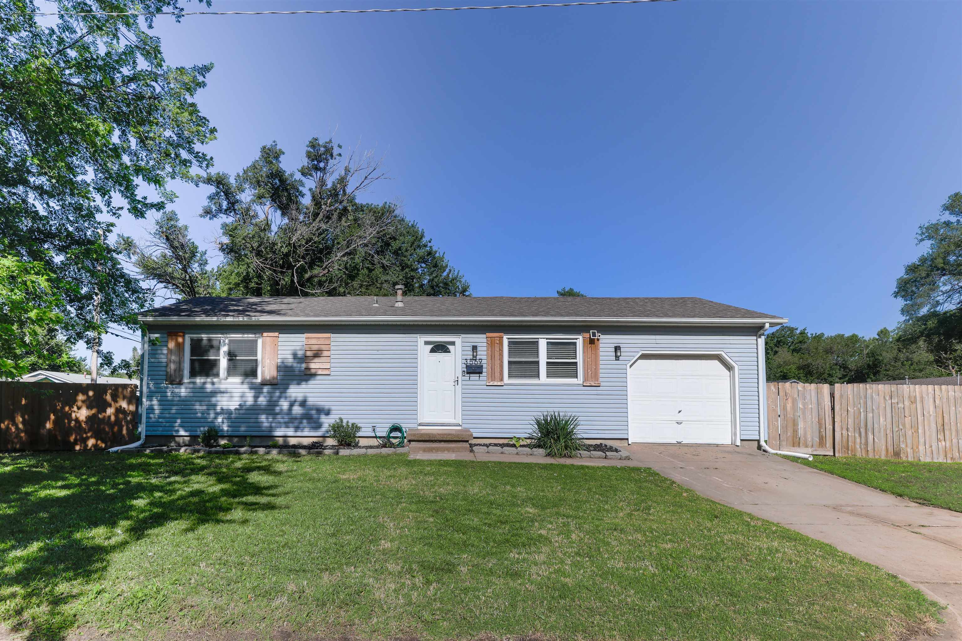 Property Photo: 3569 S Elizabeth Ave KS 67217