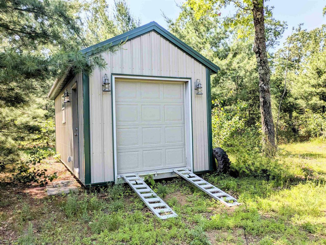 Property Photo: 1031 Edgewood Avenue WI 53910