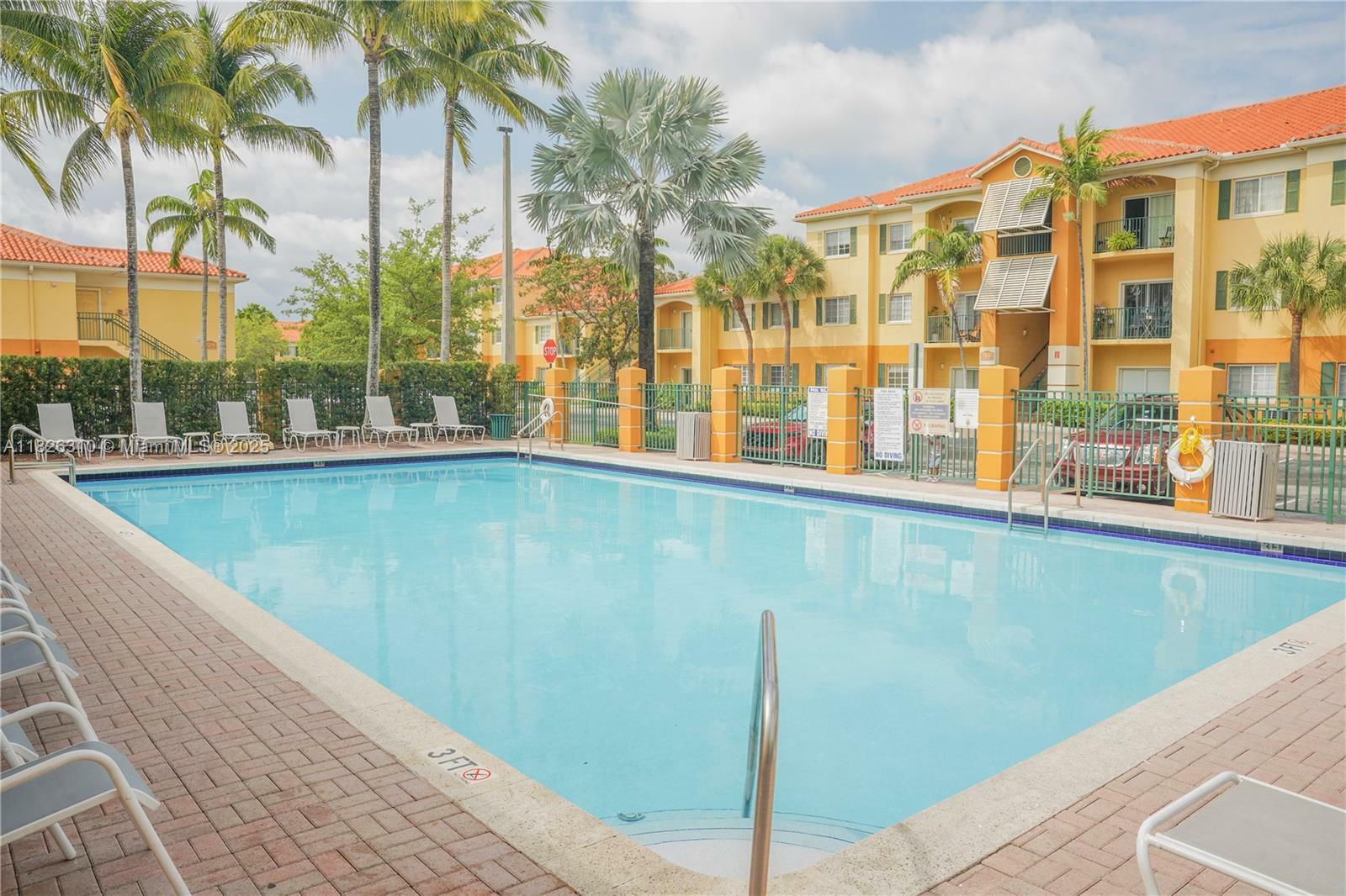 Property Photo: 7200 NW 114 Ave 305 FL 33178