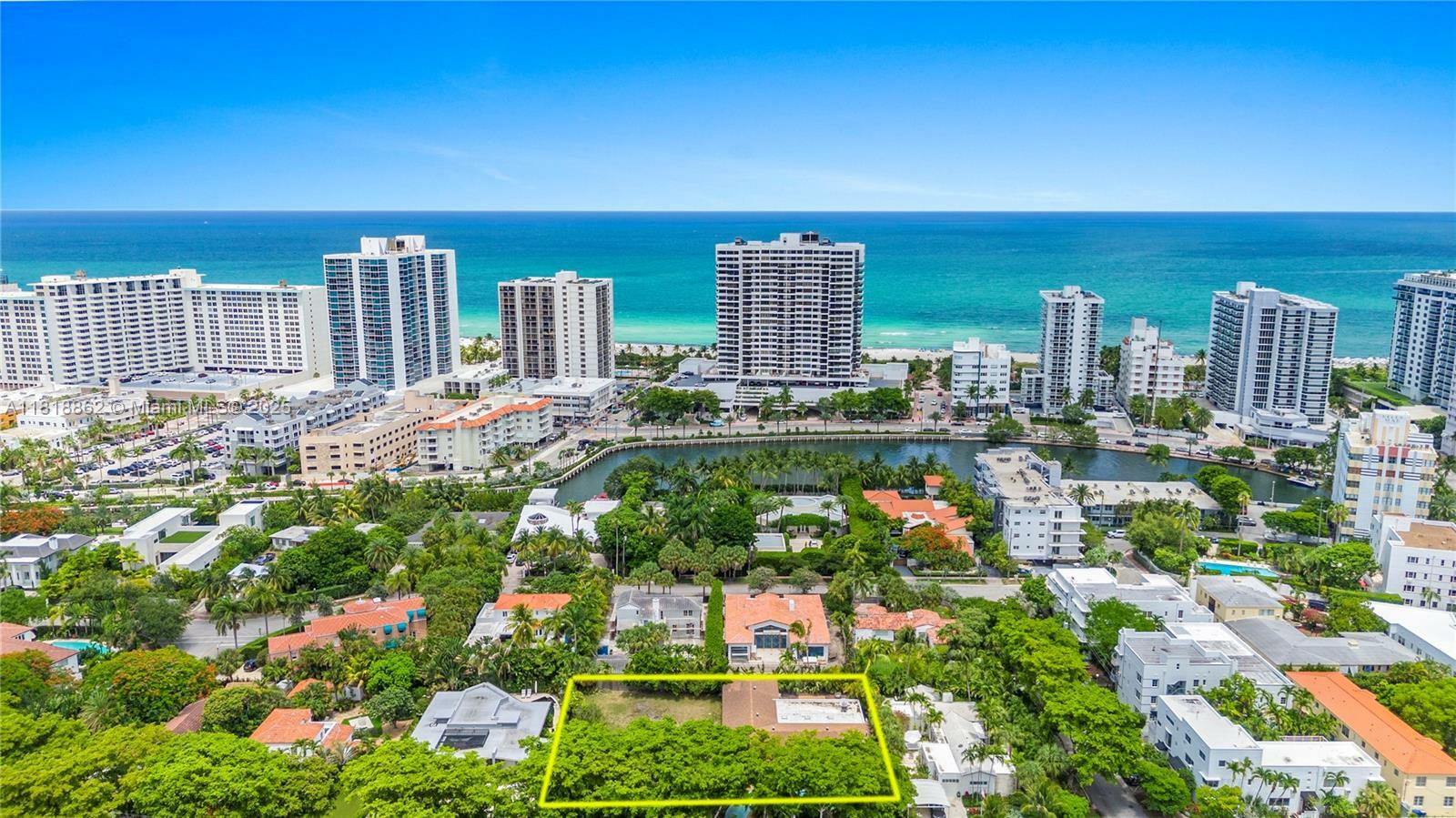 Property Photo:  2525 Flamingo Pl  FL 33140 