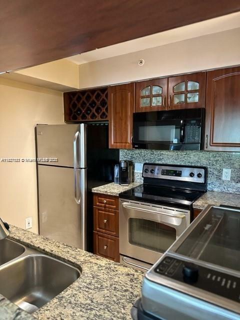 Property Photo: 12148 Saint Andrews Pl 104 FL 33025
