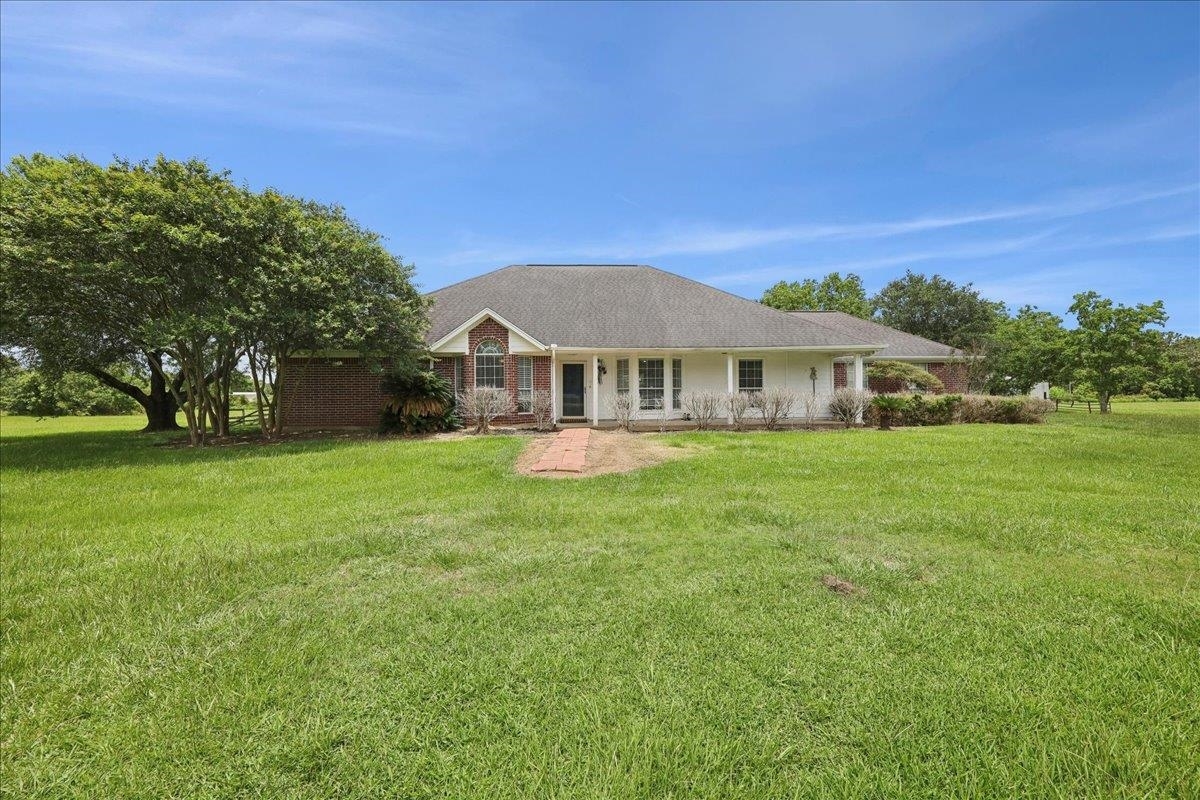 23458 Interstate 10  Hamshire TX 77622 photo