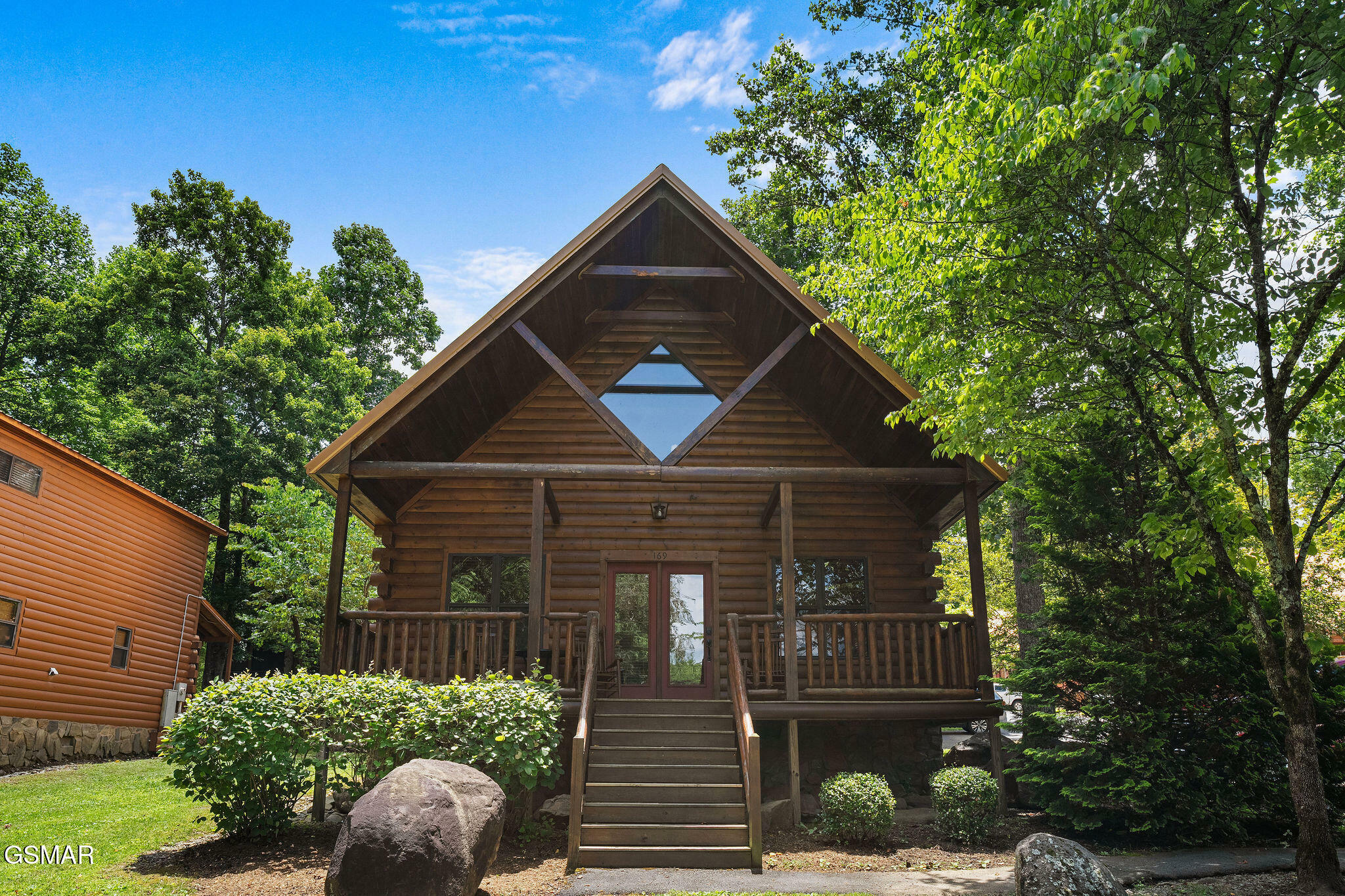 Property Photo: 169 White Oak Resort Way TN 37738