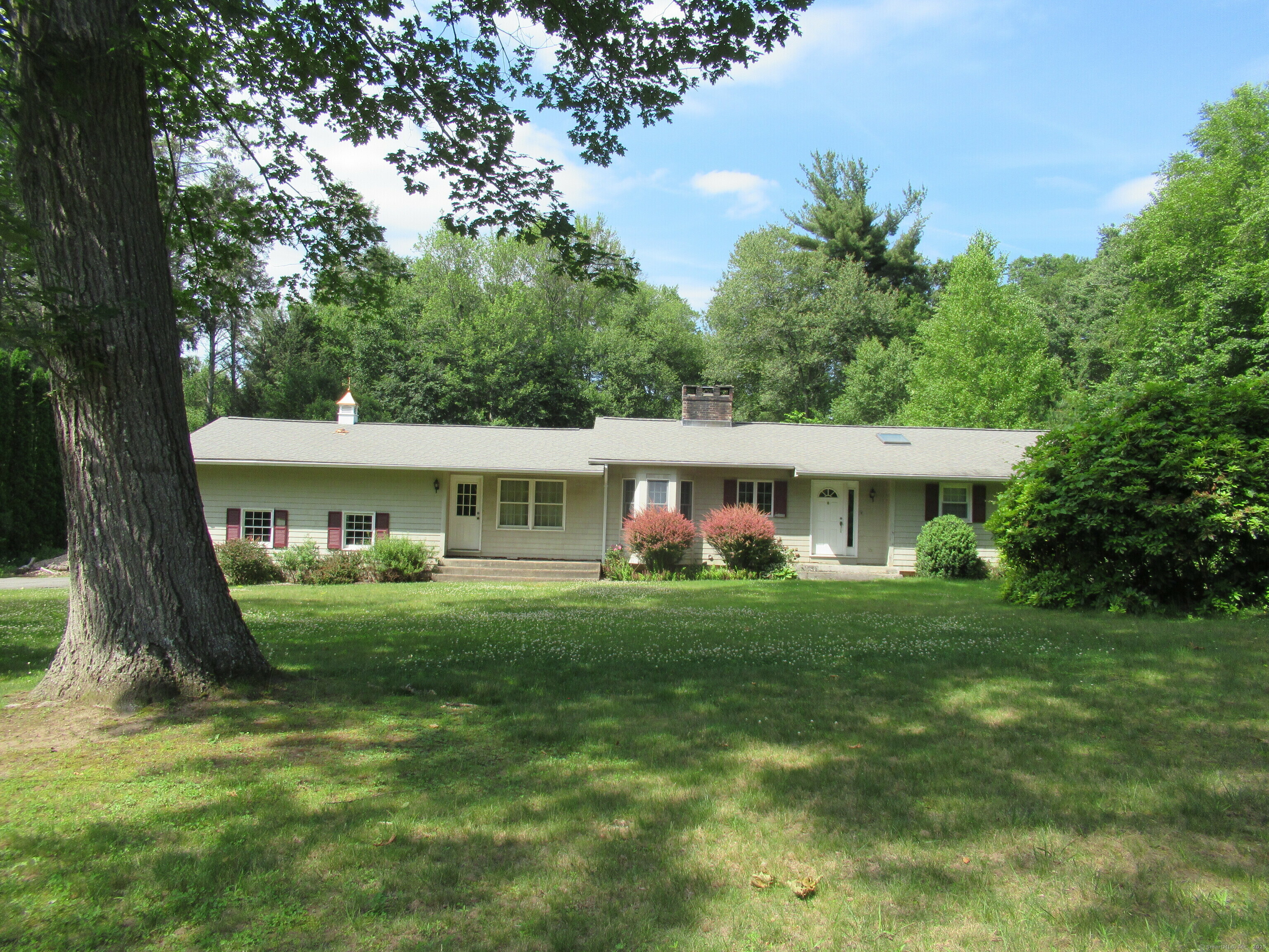 Property Photo:  12 Shady Glen Lane  CT 06071 