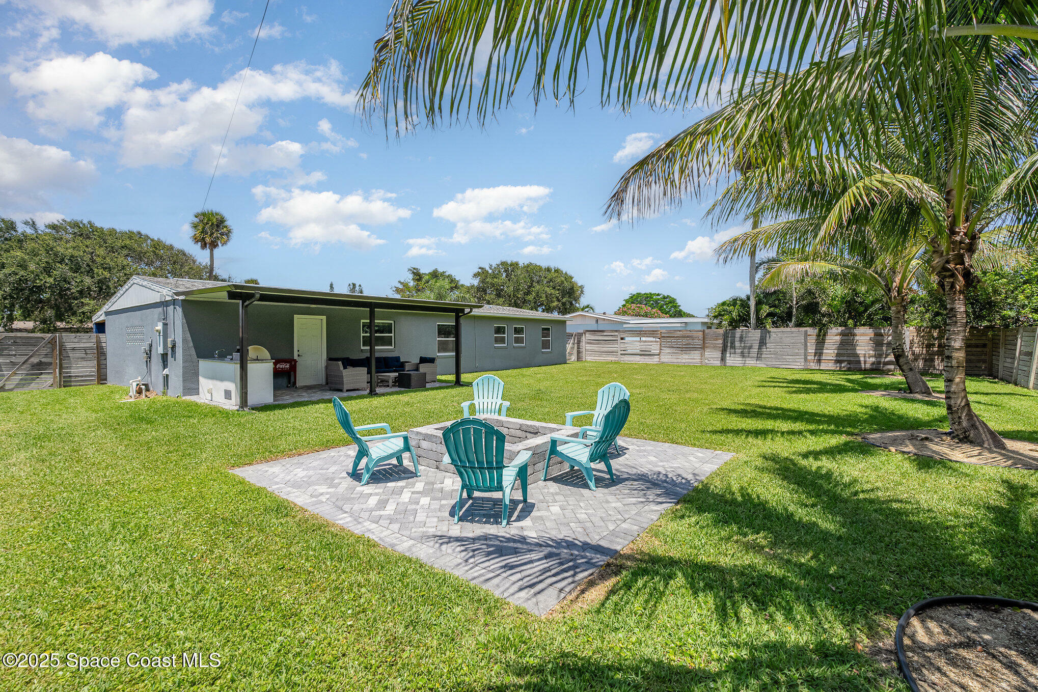 Property Photo: 131 W Gadsden Lane FL 32931