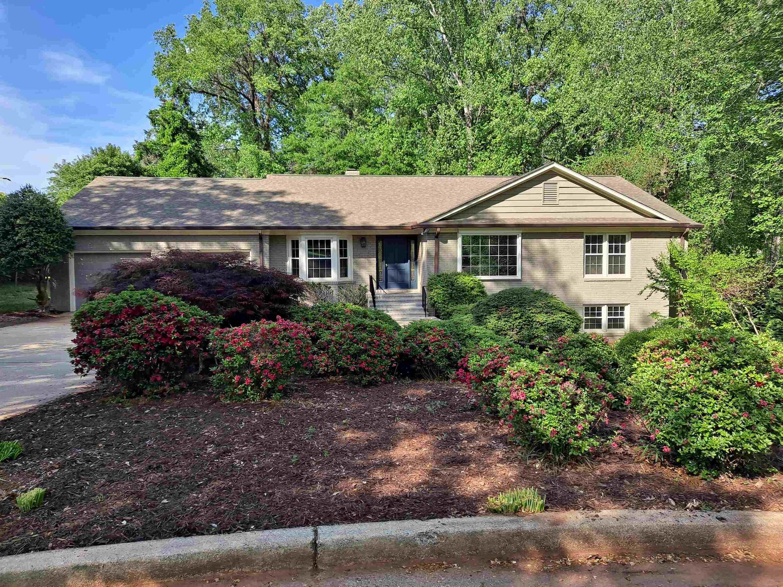 Property Photo: 115 Pheasant Dr SC 29307