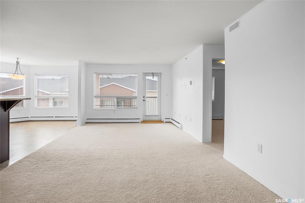 Property Photo: 150 Pawlychenko Lane 405 SK S7V 0B4