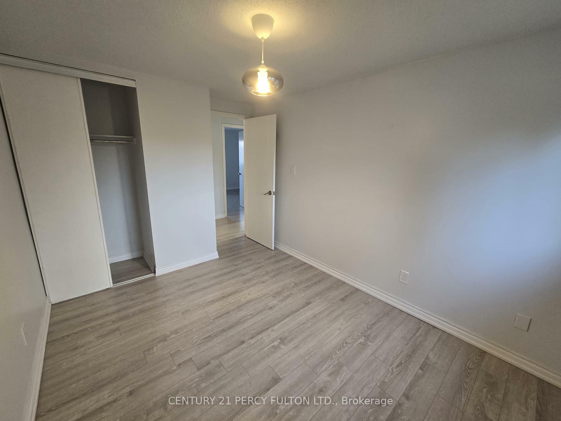 Property Photo: 88 Don Head Village Boulevard ON L4C 7M8