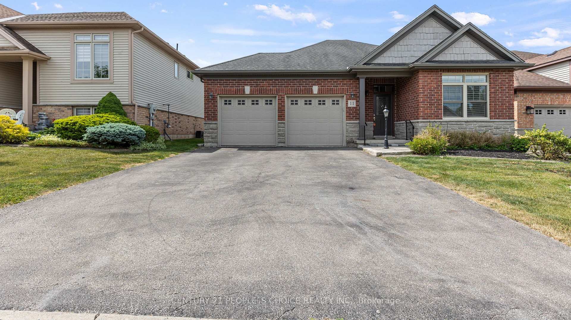 11 Aaron Trail  Welland ON L3B 6G4 photo