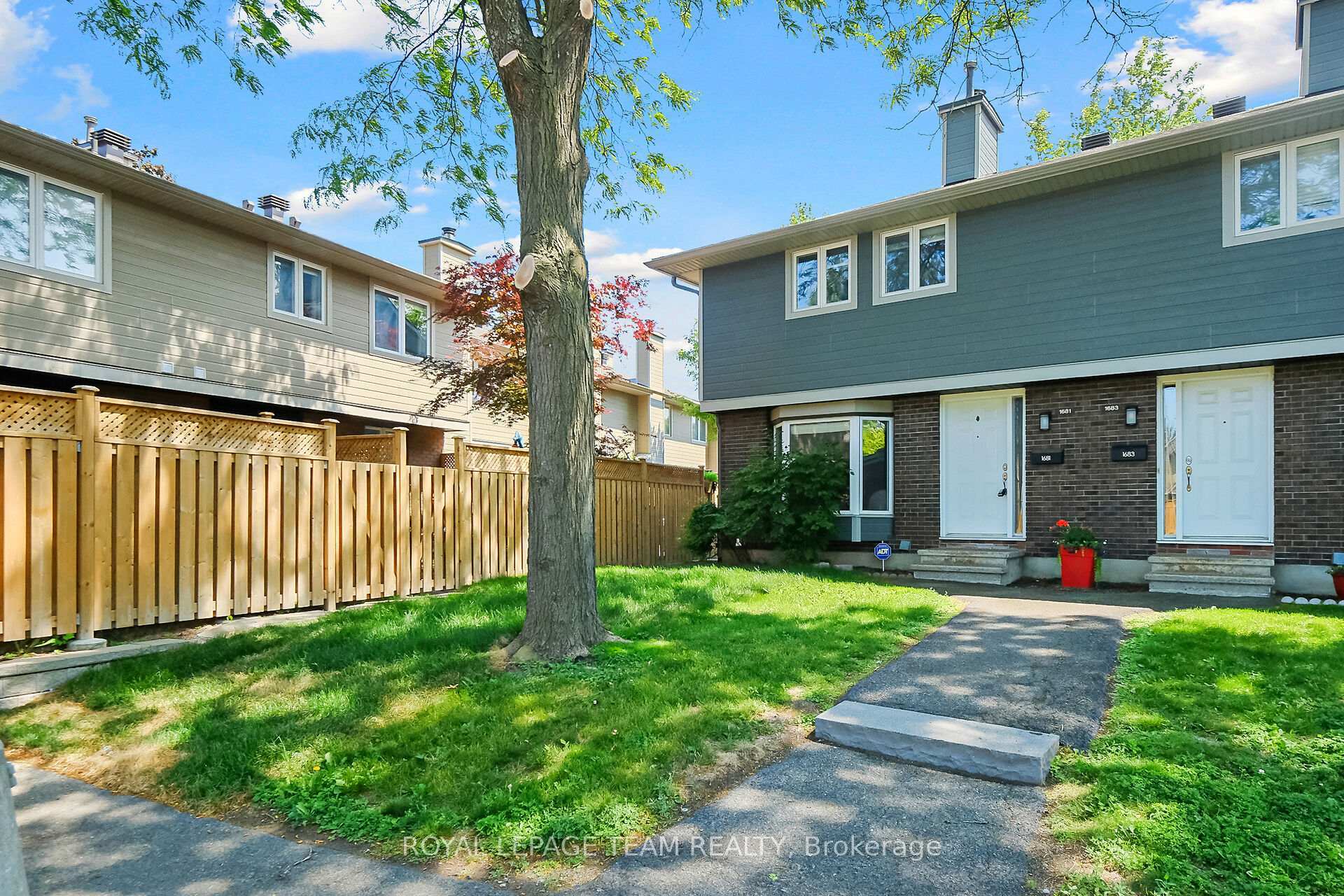 Photo de la propriété: 1681 Bremen Lane 74 ON K1C 4Y7