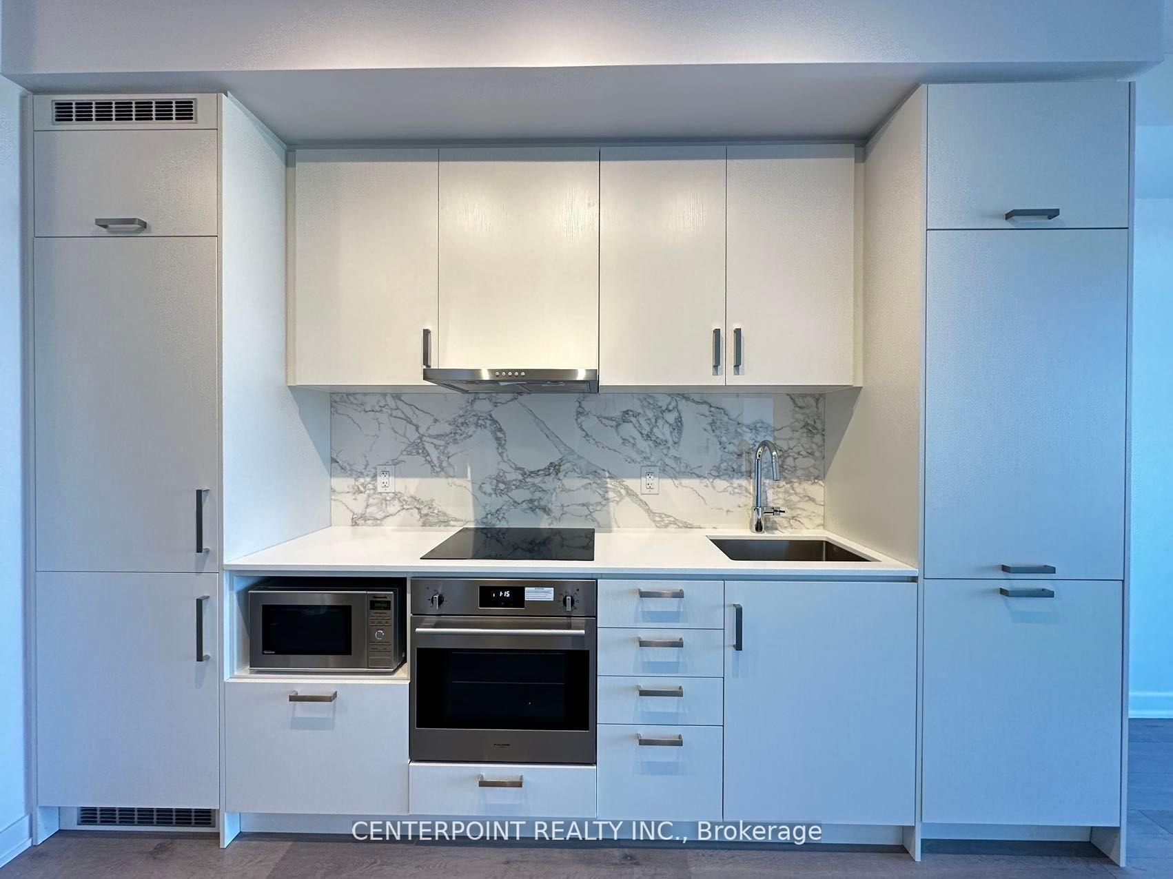 Property Photo: 60 Honeycrisp Crescent 615 ON L4K 0M5