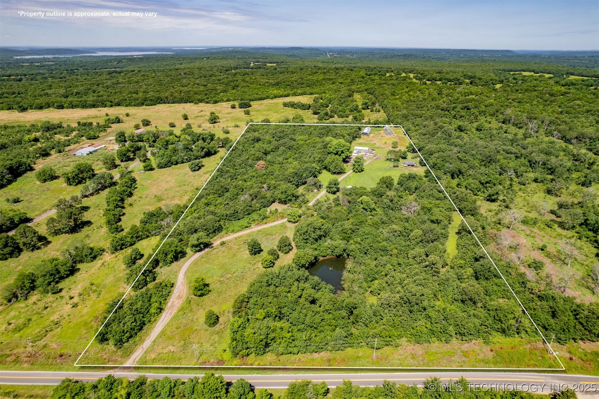 Property Photo: 15171 N Lost City Road OK 74441