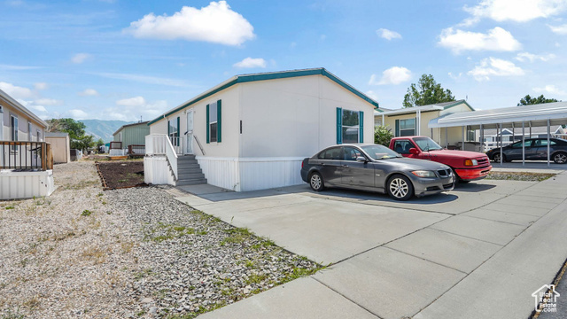 Property Photo: 1716 N 150 E UT 84074