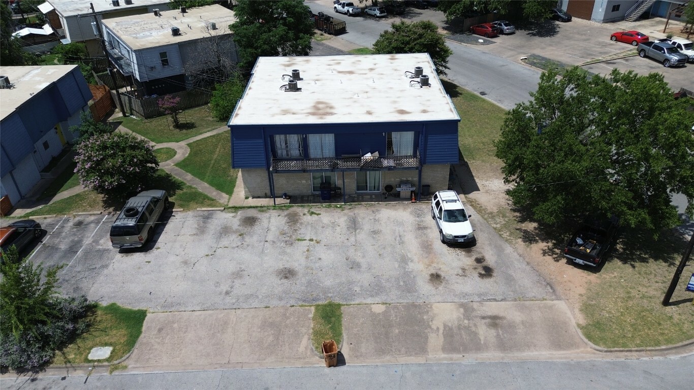 Property Photo: 301 E Croslin Street TX 78752