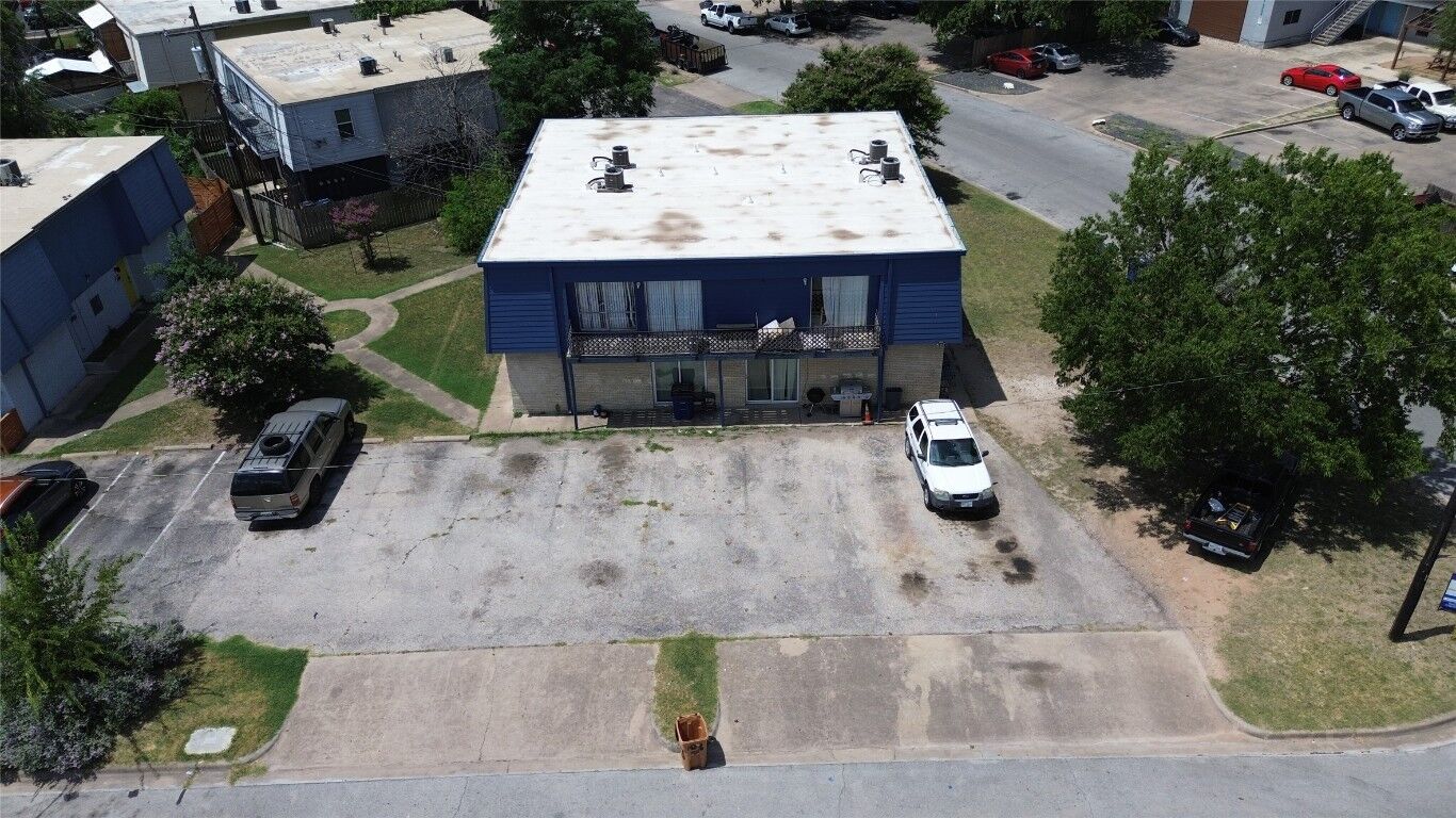 Property Photo: 301 E Croslin Street TX 78752