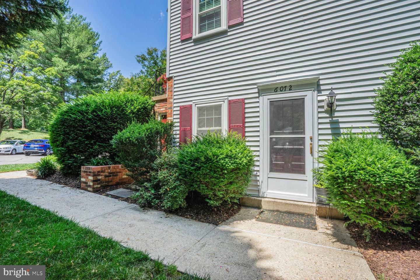 Property Photo: 6072 Old Landing Way 48 VA 22015