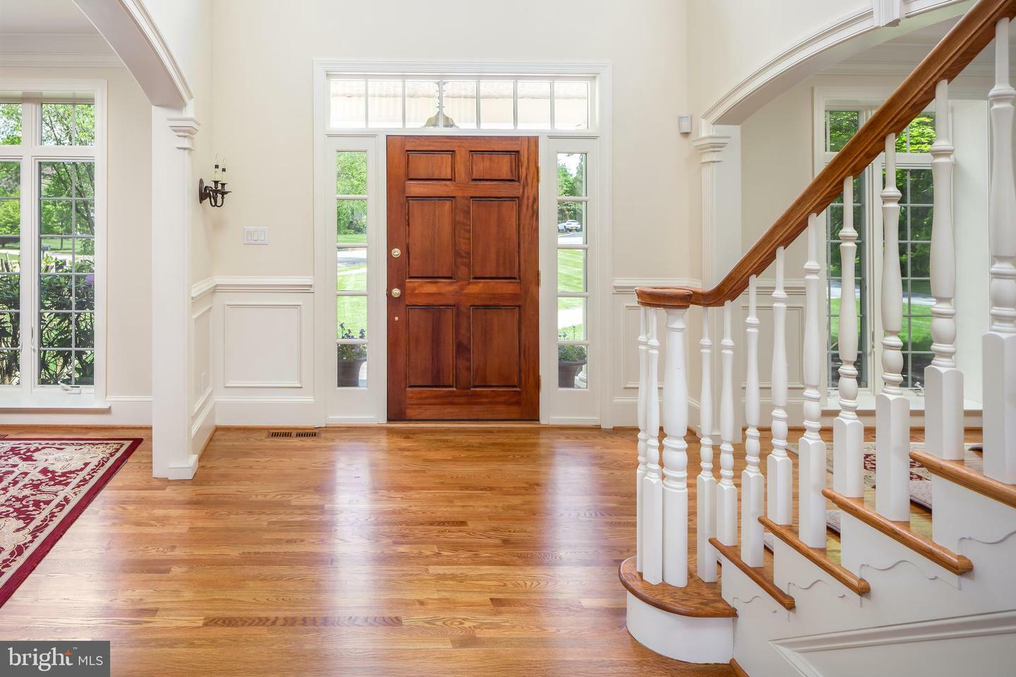 Property Photo:  211 Twinings Lane  PA 19087 