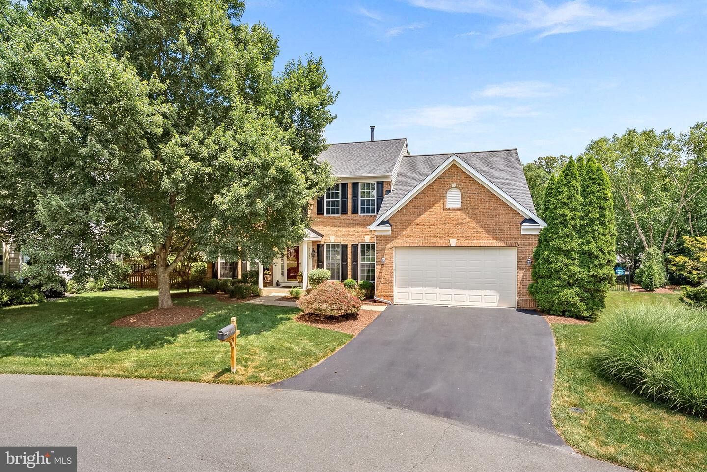 Property Photo: 43682 Maverick Lane VA 20152