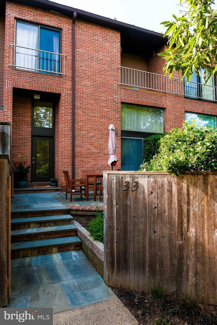 33 Sergeant Street  Princeton NJ 08540 photo