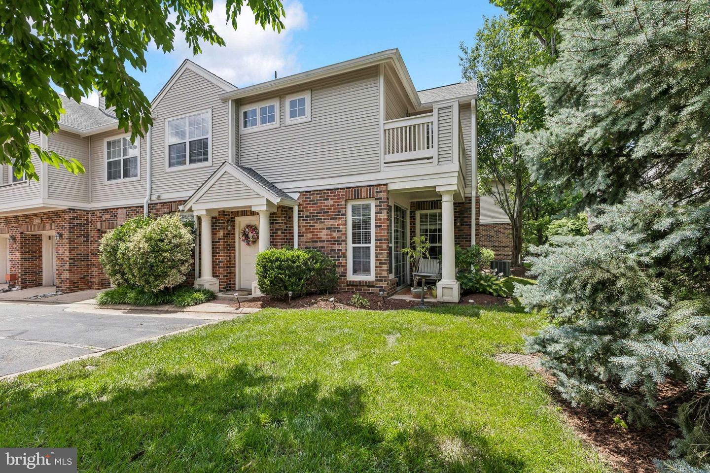 Property Photo: 45050 Brae Terrace 101 VA 20147