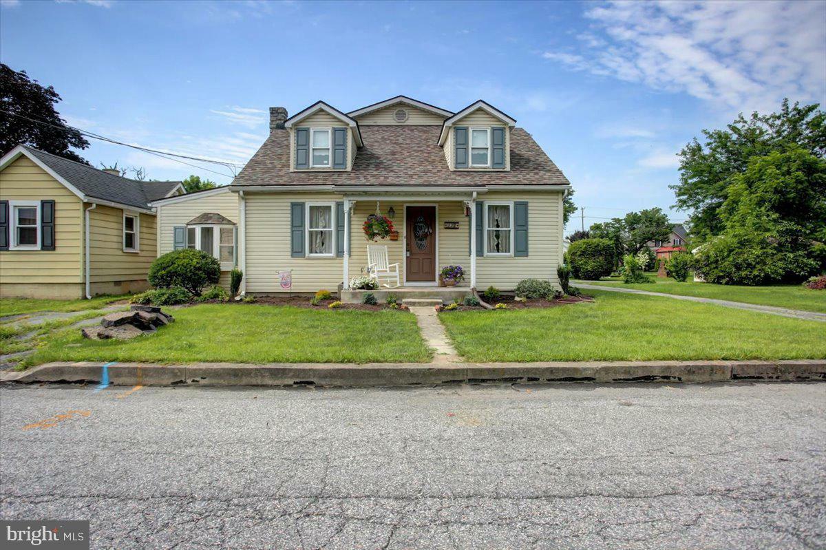 Property Photo:  227 Tyrone Street  PA 17225 