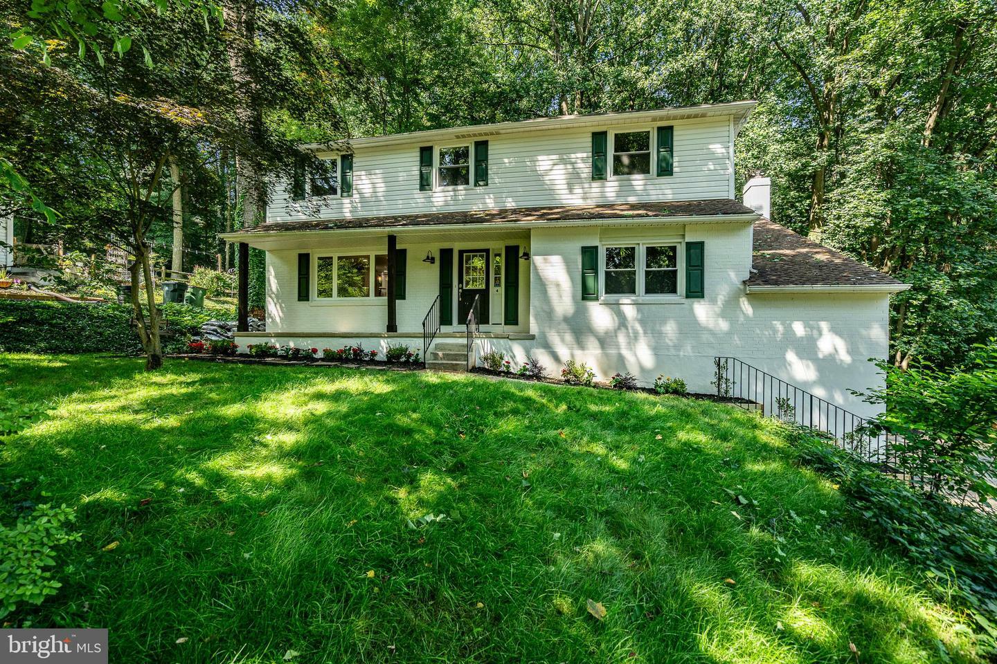 4 Blue Jay Drive  Newark DE 19713 photo